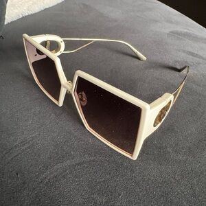 Dior 30Montaigne SU Sunglasses